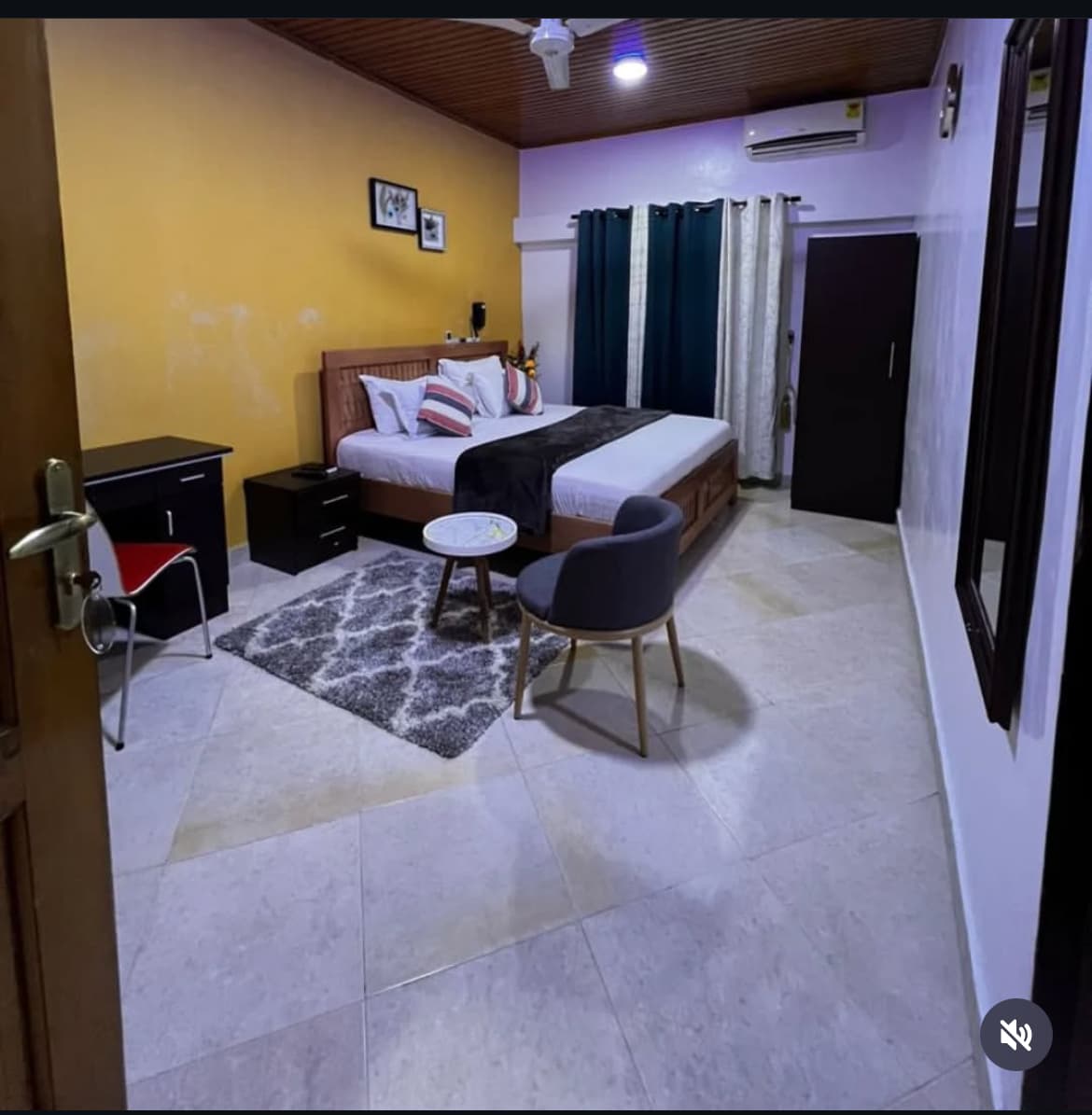 Executive Suite Alternative View
